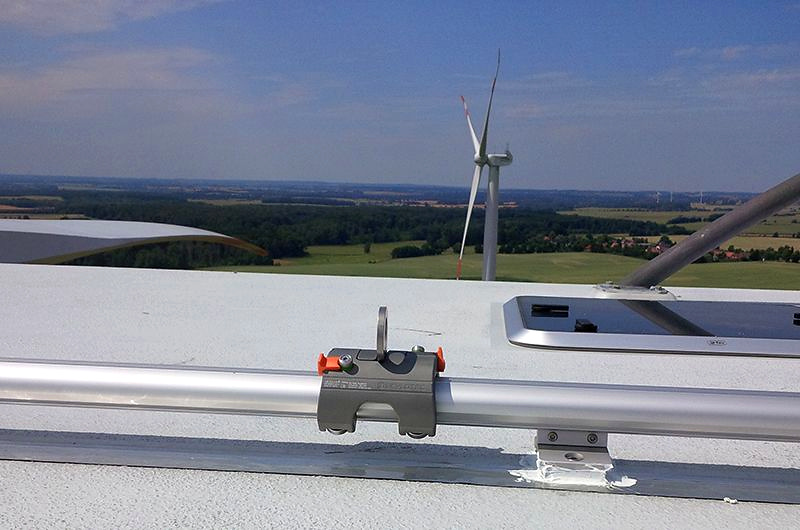 Schienensystem auf einer Dachflaeche